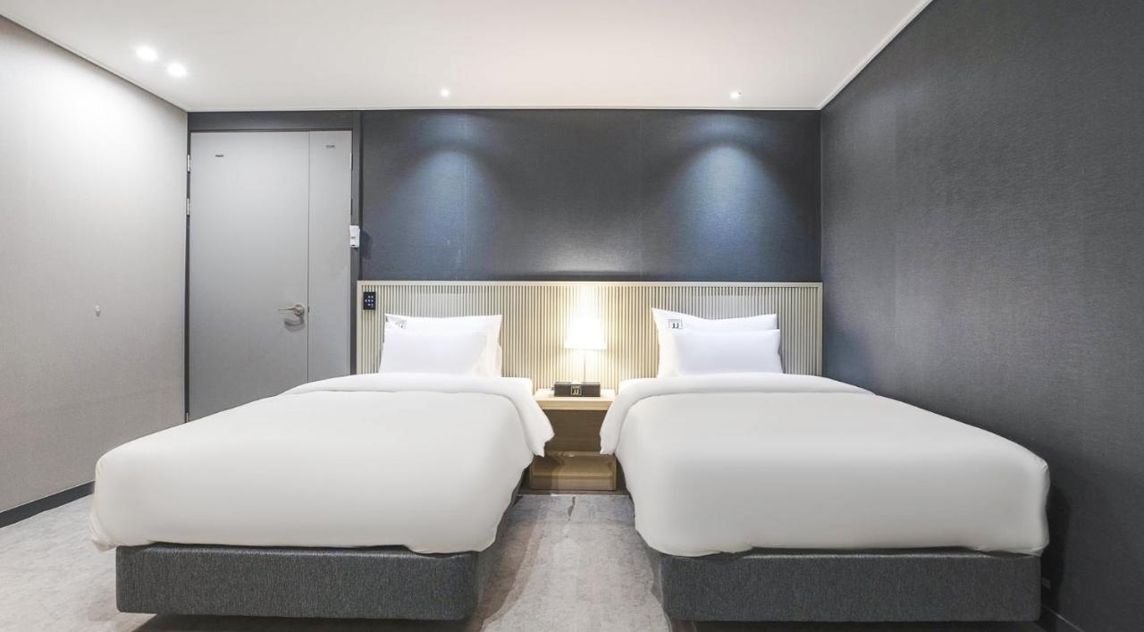 Jj Hotel Seongnam Extérieur photo